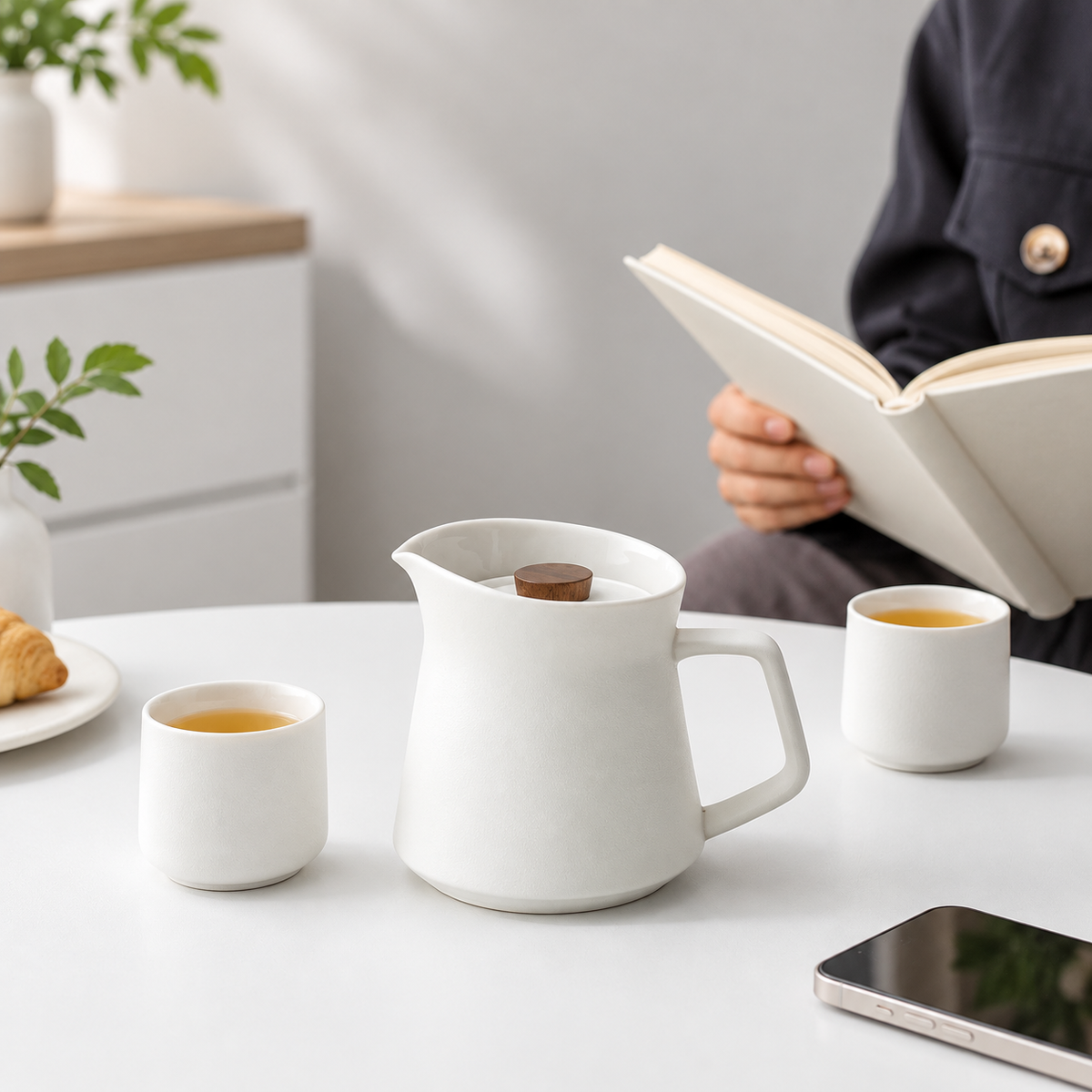 Wangshan Rotating Ceramic Tea Pot with Infuser – 400ml
