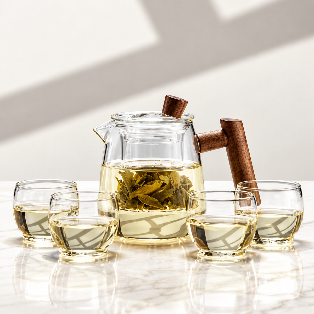 High Borosilicate Glass Teapot with Wooden Handle & Infuser